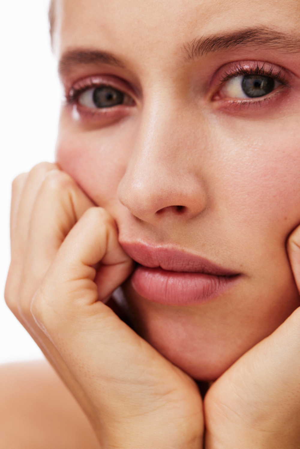 Julie /w Kathrin Makowski